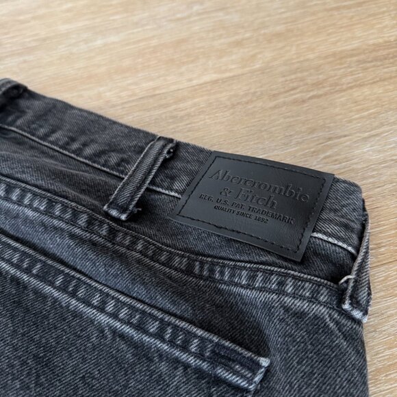 ABERCROMBIE & FITCH Rigid Denim - Loose - Washed Black - Picture 5 of 7